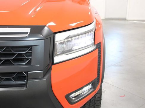Used 2025 Nissan Frontier PRO-4X w/ Interior Protection Package AWD/4WD image 12
