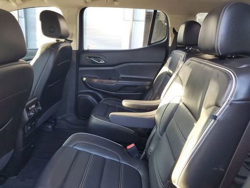 Used 2023 GMC Acadia Denali w/ Denali Ultimate Package FWD image 10