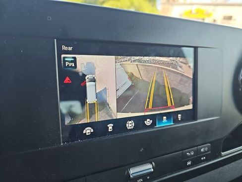 Used 2024 Mercedes-Benz Sprinter 2500 image 20