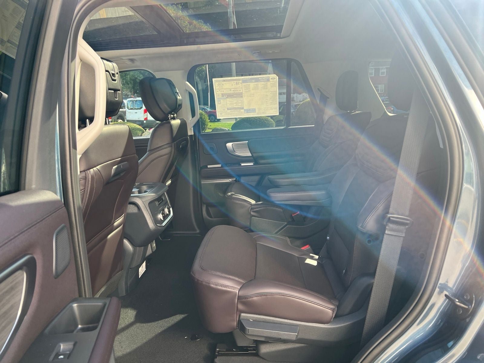 New 2027 Ford Expedition Platinum w/ Platinum Ultimate Package AWD/4WD image 14