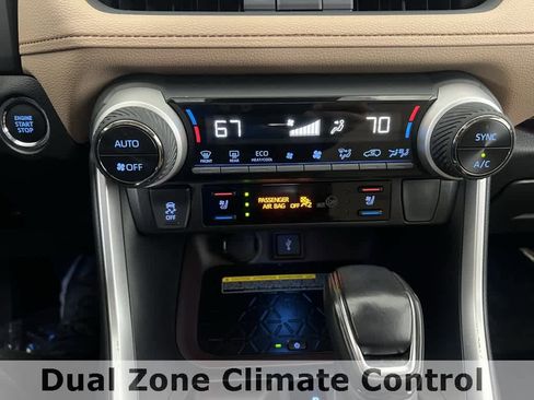 Used 2020 Toyota RAV4 Limited image 47