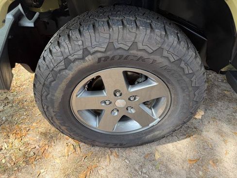 Used 2013 Jeep Wrangler Unlimited Sport AWD/4WD image 7