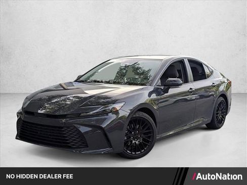 Used 2025 Toyota Camry LE FWD image 1