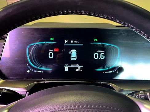 Used 2025 Kia Telluride S AWD/4WD image 14