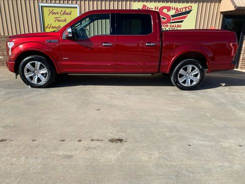 Used 2017 Ford F150 Platinum w/ Equipment Group 701A Luxury image 5