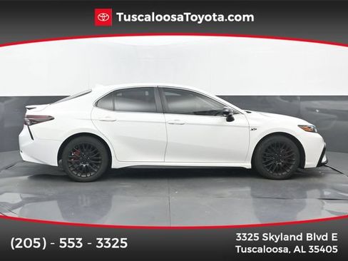 Used 2023 Toyota Camry SE FWD image 1