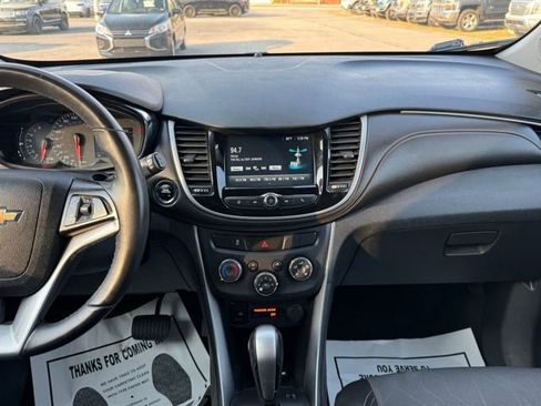 Used 2017 Chevrolet Trax LT w/ LT Convenience Package image 20