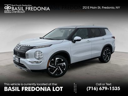 Used 2024 Mitsubishi Outlander SE