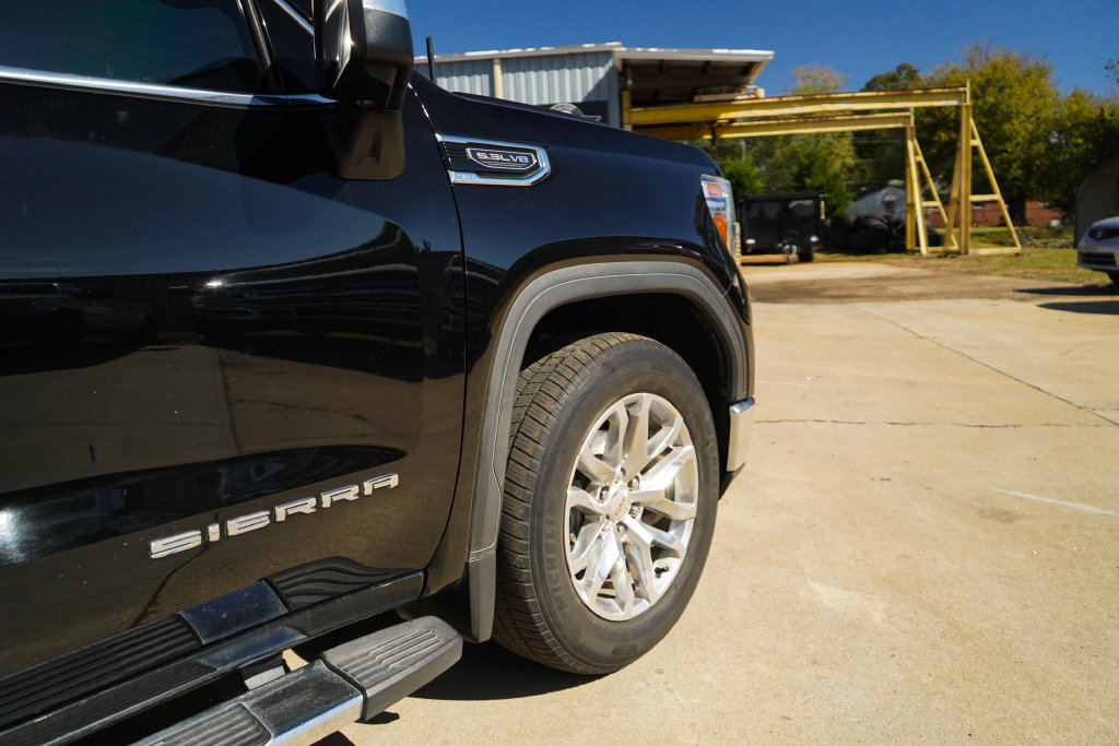 Used 2019 GMC Sierra 1500 SLT w/ SLT Premium Plus Package RWD image 20