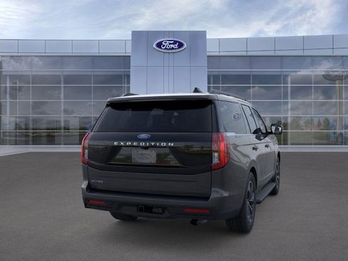 New 2026 Ford Expedition Active image 10