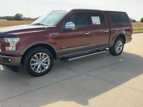 Used 2017 Ford F150 Lariat w/ Equipment Group 502A Luxury image 4