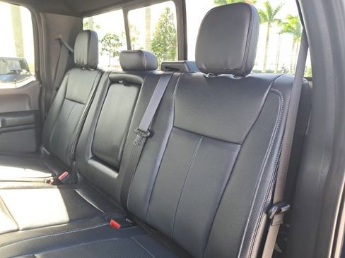 Certified 2022 Ford F250 Lariat w/ Lariat Ultimate Package image 15