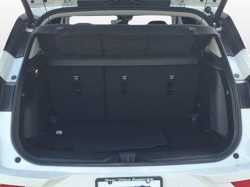 Used 2025 Buick Encore GX Avenir w/ Avenir Technology Package FWD image 10