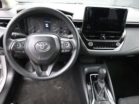 Used 2024 Toyota Corolla LE FWD image 22