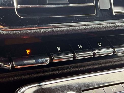 Used 2020 Lincoln Navigator L Reserve w/ Equipment Group 201A Reserve image 32