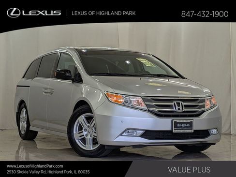 Used 2012 Honda Odyssey Touring image 1