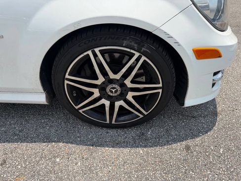 Used 2013 Mercedes-Benz C 250 Coupe image 4