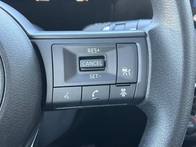 Used 2026 Nissan Kicks SV w/ Charging Package AWD/4WD image 17