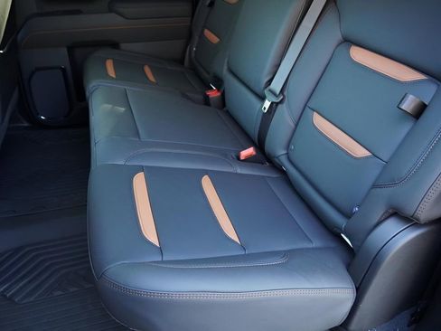 New 2026 GMC Sierra 2500 AT4 w/ AT4 Premium Plus Package image 22