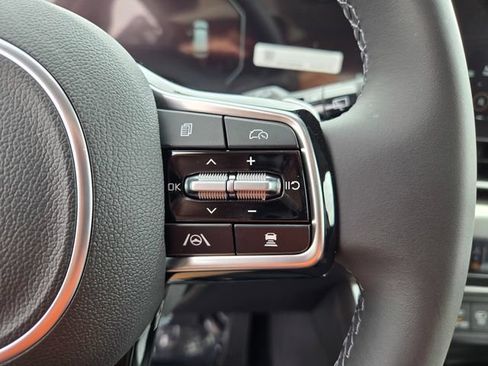 New 2026 Kia Carnival SX FWD image 12