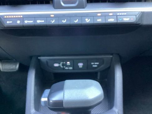 Used 2025 Kia K4 LXS image 19