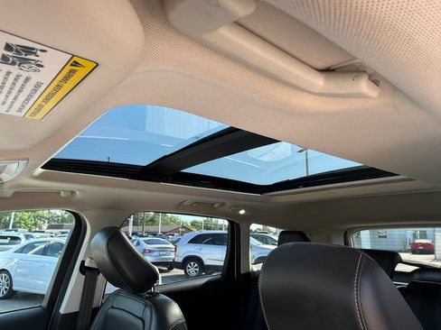 Used 2018 Ford Escape SEL w/ Ford Safe & Smart Package AWD/4WD image 15