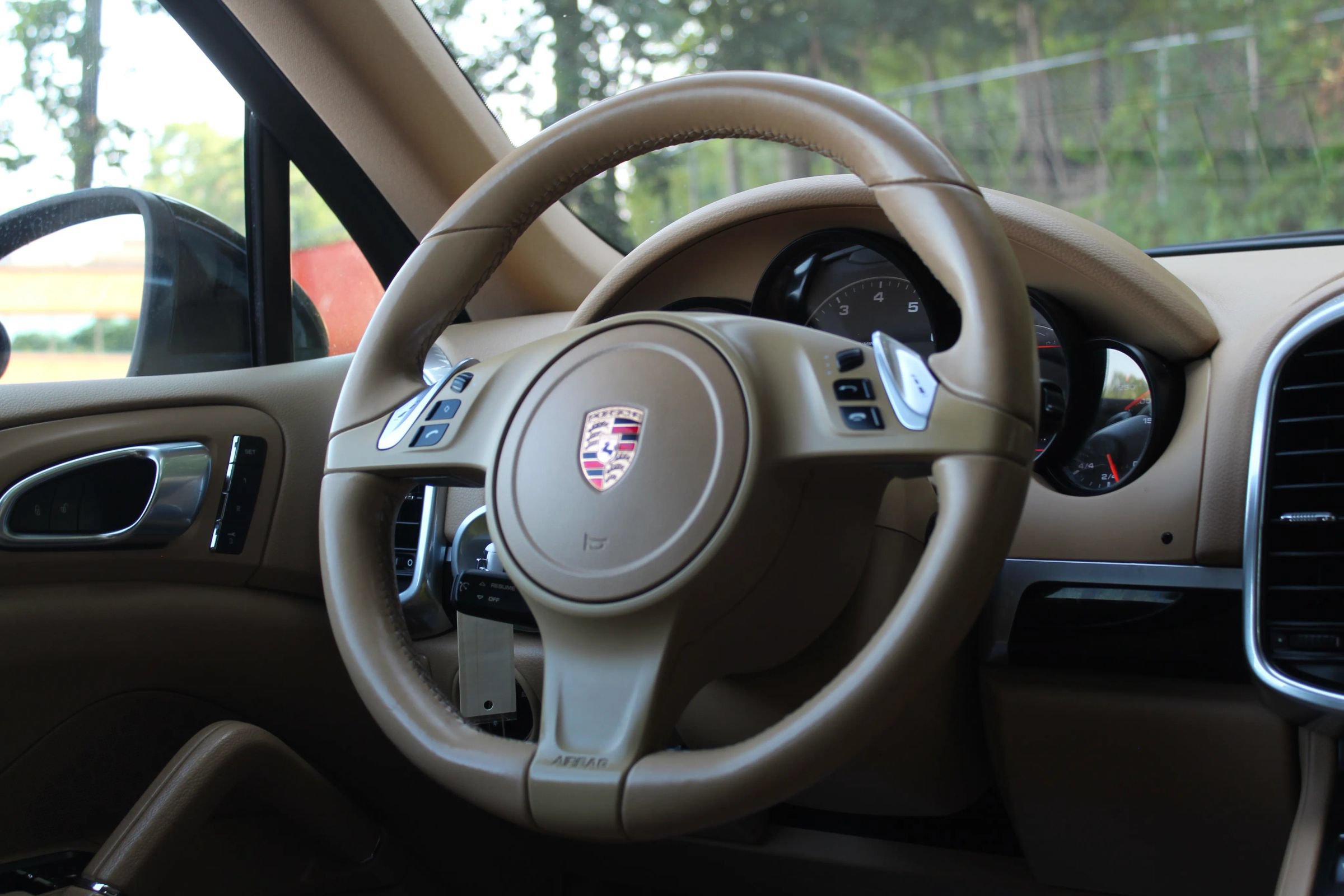 Used 2014 Porsche Cayenne AWD/4WD image 19