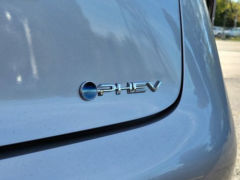New 2026 Toyota Prius Plug-In Hybrid FWD image 7