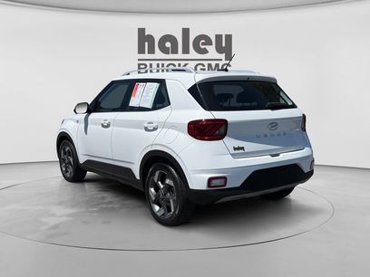 Used 2025 Hyundai Venue SEL