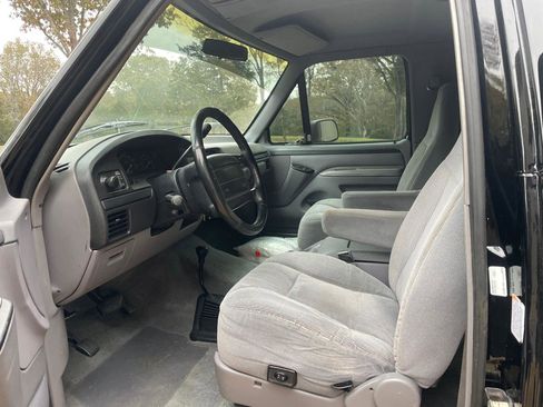 Used 1995 Ford Bronco XLT AWD/4WD image 12