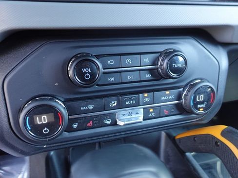 Used 2023 Ford Bronco Badlands AWD/4WD image 20