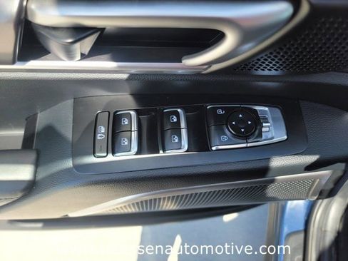 Used 2025 Kia Telluride S AWD/4WD image 17