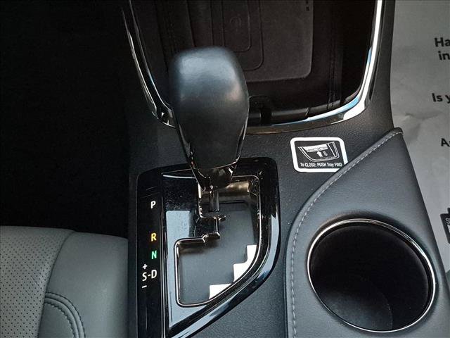 Used 2016 Toyota Avalon Limited w/ Toyota Safety Sense Package FWD image 12