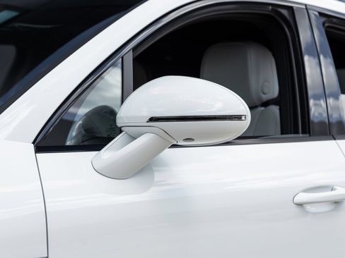 Certified 2026 Porsche Macan S AWD/4WD image 17