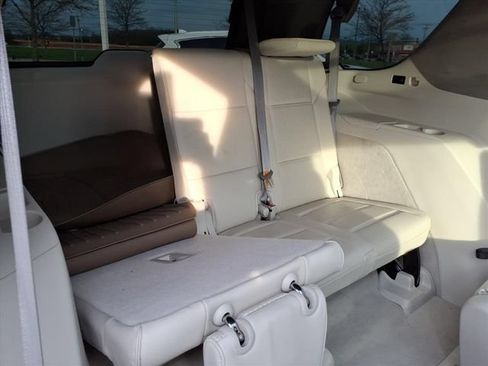 Used 2024 Cadillac Escalade Sport Platinum AWD/4WD image 26
