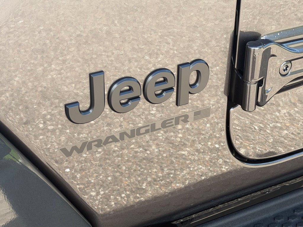 New 2027 Jeep Wrangler Unlimited Sahara AWD/4WD image 31