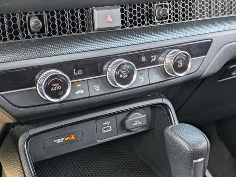 Used 2025 Honda CR-V LX image 22