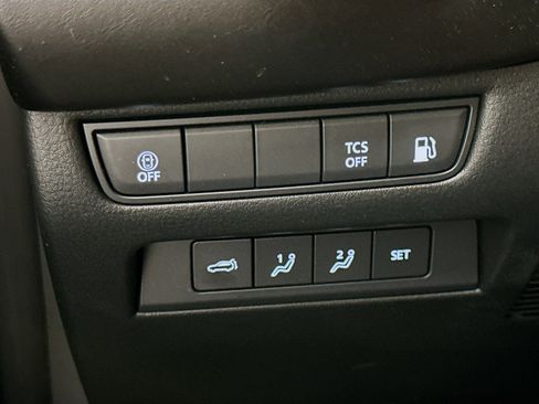 Used 2025 MAZDA CX-50 AWD 2.5 Hybrid w/ Premium Pkg image 17