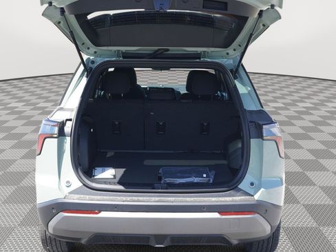 New 2026 Chevrolet Equinox LT FWD image 5