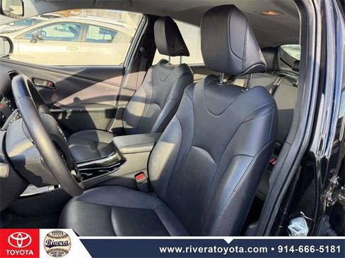 Used 2021 Toyota Prius XLE image 13