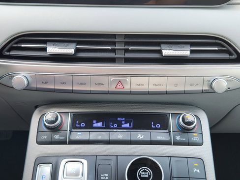 Used 2021 Hyundai Palisade SEL w/ Premium Package FWD image 25