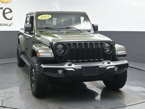 Used 2023 Jeep Gladiator Sport AWD/4WD image 49