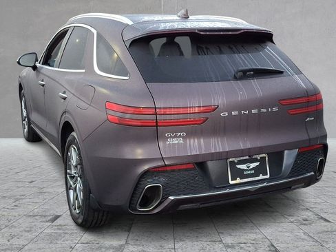 Certified 2023 Genesis GV70 2.5T w/ Select Package image 8