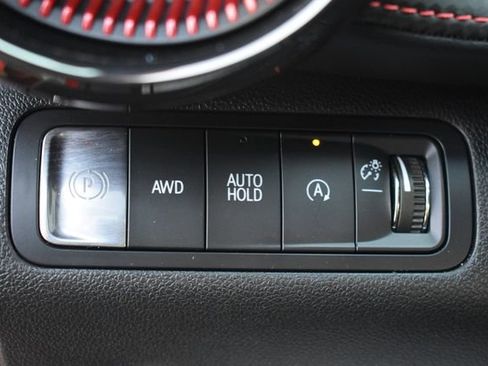 Certified 2025 Chevrolet Equinox RS AWD/4WD image 25