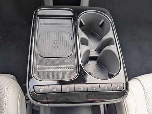 New 2026 Hyundai Ioniq 5 Limited image 13