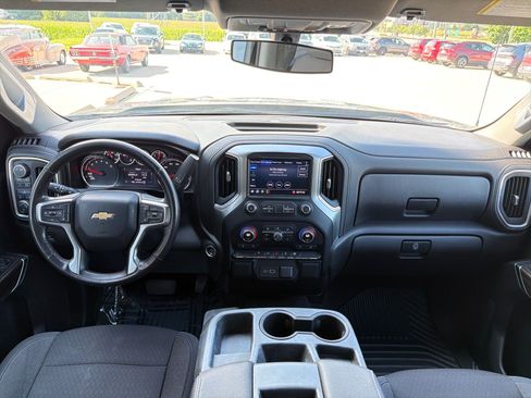 Used 2021 Chevrolet Silverado 1500 LT AWD/4WD image 23