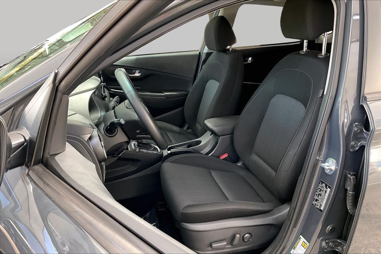 Certified 2023 Hyundai Kona SEL w/ Convenience Package AWD/4WD image 8