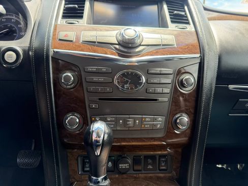 Used 2016 INFINITI QX80 4WD w/ Driver's Assistance Package image 26