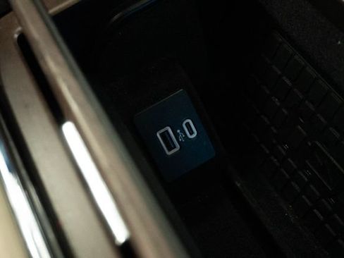 Used 2023 Lincoln Navigator L Reserve AWD/4WD image 19