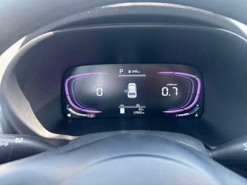 Used 2025 Kia Soul LX w/ LX Technology Package FWD image 37